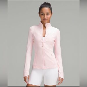 Lululemon Strawberry Milkshake Define
Jacket Nulu Size 6